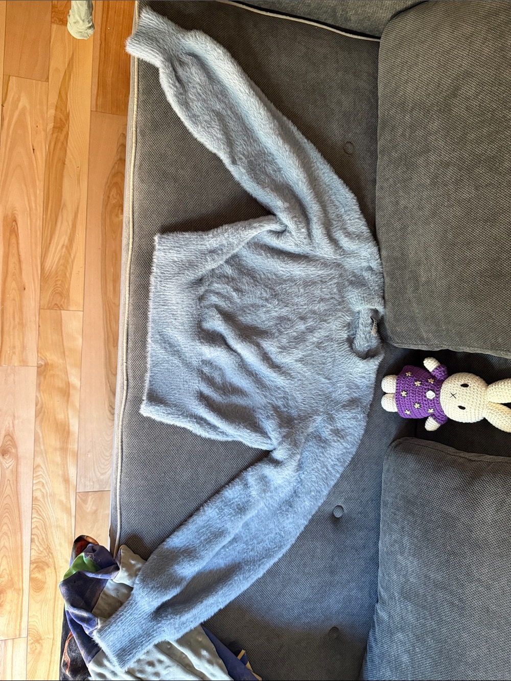 Aritzia Sunday Best Light Blue Fuzzy Sweater size small